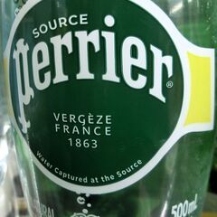 perrier　炭酸水　SOURCE　500ml