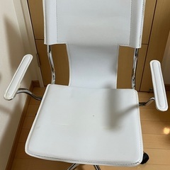 作業用椅子の画像