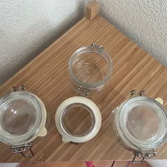 ふた付き容器 (x3)の画像