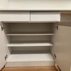 食器棚　キッチン家具の画像