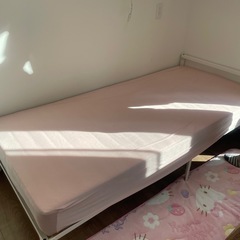 ベッド