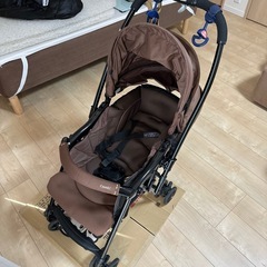Combiベビーカー