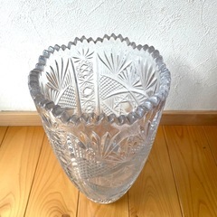 高さ25cmガラス製花瓶の画像