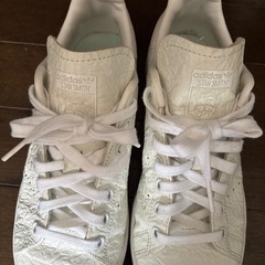 adidasスタン・スミス