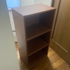 ２月まで出品　カラーボックス　ウォールナット色