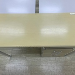 コンセント付きオフィス用デスク