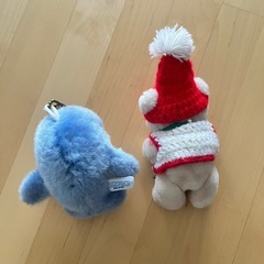 手のひらサイズのぬいぐるみ くまさん＆クジラさんの画像