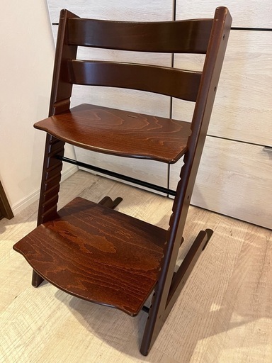 STOKKE(ストッケ) トリップトラップ　ウォールナットブラウン②
