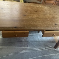 【モビリグランデ】パイン無垢板ダイニングセット（テーブル1台とチェア2脚）の画像