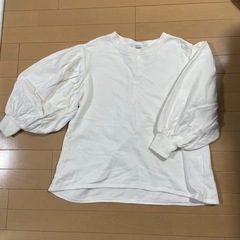 バールーン袖トレーナー