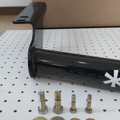 ランドクルーザープラド１５０系後期　CURT ヒッチメンバーの画像