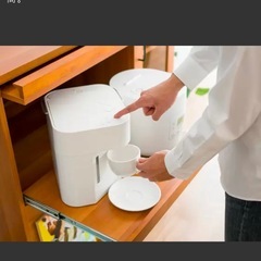 エアリゾーム　キッチンキャビネット　食器棚の画像