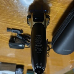 日立　４枚刃シェーバーの画像