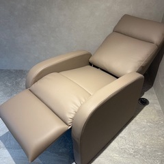【ほぼ新品】リクライニングチェアお譲りします！の画像