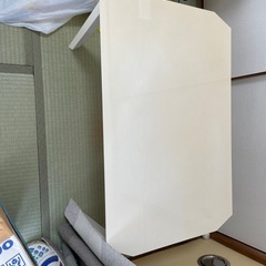折りたたみテーブル