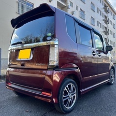 低走行9万キロ台☆25年式！月々1.2万円〜分割払い可❗️ 車検2年付き！【名義変更代込み】大人気☆ホンダ N-BOXカスタム☆Bluetoothナビ付き☆走行中DVD見れます☆便利なバックカメラ付き☆電動スライドドア♪しかも両側☆ドラレコ付き☆スマートキー☆フルオートエアコン☆そのまま乗って帰れます❗️の画像