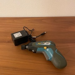 充電式　コードレスコンパクト電動ドライバーの画像
