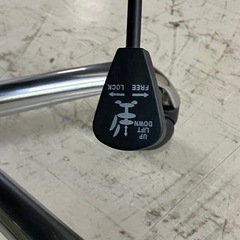 2502-208 ドウシシャ ハイバックメッシュチェアー ブラック キズ汚れ有り 昇降の動作確認済みの画像