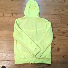 ナイキパーカーメンズМの画像