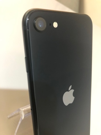 iPhoneSE3 64GB SIMフリー美品