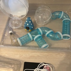 ハムスターケージ、飼育用品一式の画像
