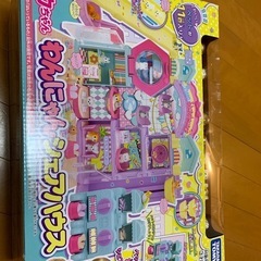 新品　リカちゃんわんにゃんシェアハウス