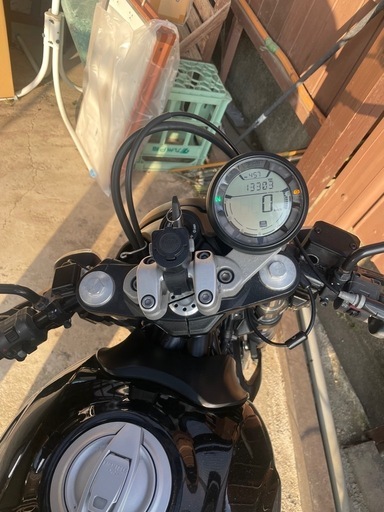 ドゥカティスクランブラーsixty2