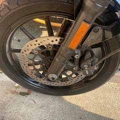 ドゥカティスクランブラーsixty2の画像