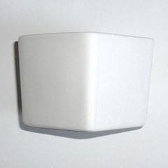 きれいな マスコット コップ ⑨ 白磁四角コップの画像