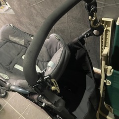 エアータイヤ式三輪ベビーカー　マキシコシ付きの画像