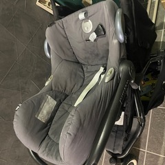 エアータイヤ式三輪ベビーカー　マキシコシ付きの画像