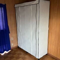 パイプハンガーラック　カバー付き　必要な方に差し上げます。の画像