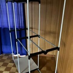 パイプハンガーラック　カバー付き　必要な方に差し上げます。の画像
