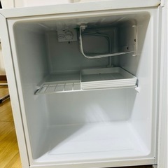 Hisense （ハイセンス） 42L直冷式冷蔵庫 白 HR-A42JWの画像