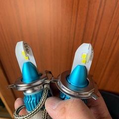 LED H4 ヘッドライト明るい新品