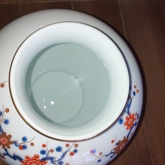 ★金色の富士流水★ 深川製磁　花柄陶器　花瓶　約　高さ20 直径22 口の直径8 ㎝　 の画像