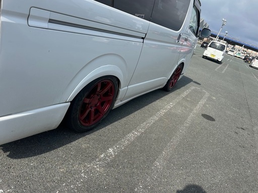 値下げ‼️GIBSON CAMYURA 18x8 +38 6-139.7 タイヤセット 200系 ハイエース レジアスエース