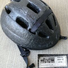 自転車用チャイルドシート（ヘッドレスト付、後ろ用）＋幼児少年用ヘルメット(おまけ) の画像