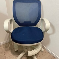 【無料】子ども用学習椅子の画像