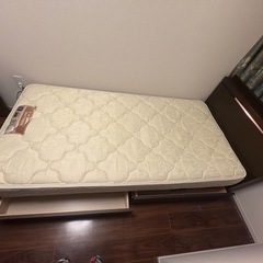 シングルベッドの画像