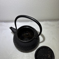 【値下げしました】小さめの鉄瓶の画像
