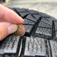 ランドクルーザー　プラド　スタッドレスタイヤ　ホイール付き
の画像