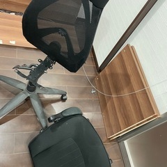 【2/22〜24に受け取れる方500円払います】  devaise オフィスチェアの画像