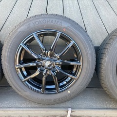 スタッドレスタイヤの画像