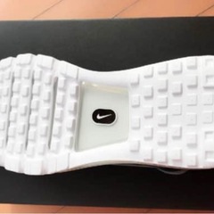 【5月12日までのお取引に限り、10,000円】新品未使用　NIKEiD The Nike Air Max 2017の画像
