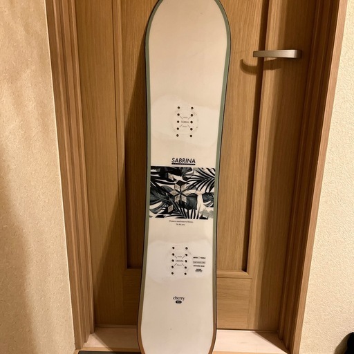 サブリナ　キッズスノーボード118cm カバー付