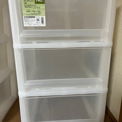 カインズ製品　押入れ３段収納ケースの画像