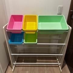 おもちゃ箱