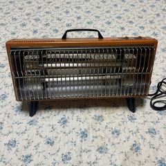 昭和レトロな電気ストーブの画像