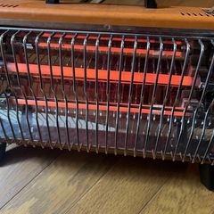 昭和レトロな電気ストーブ